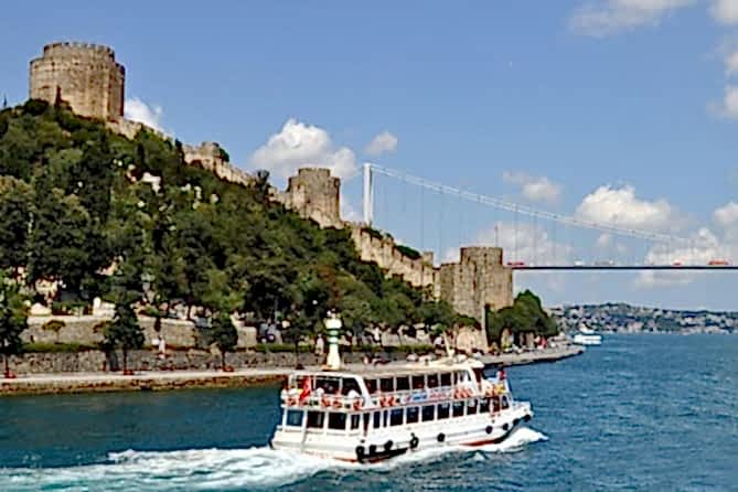 The Ultimate Guide to Exploring Istanbul via the Bosphorus Cruise: Top Attractions and Experiences