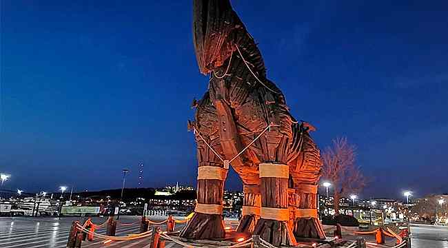 Guided Bosphorus Cruise Tour Guide History, Culture and Luxury Journey on the Bosphorus