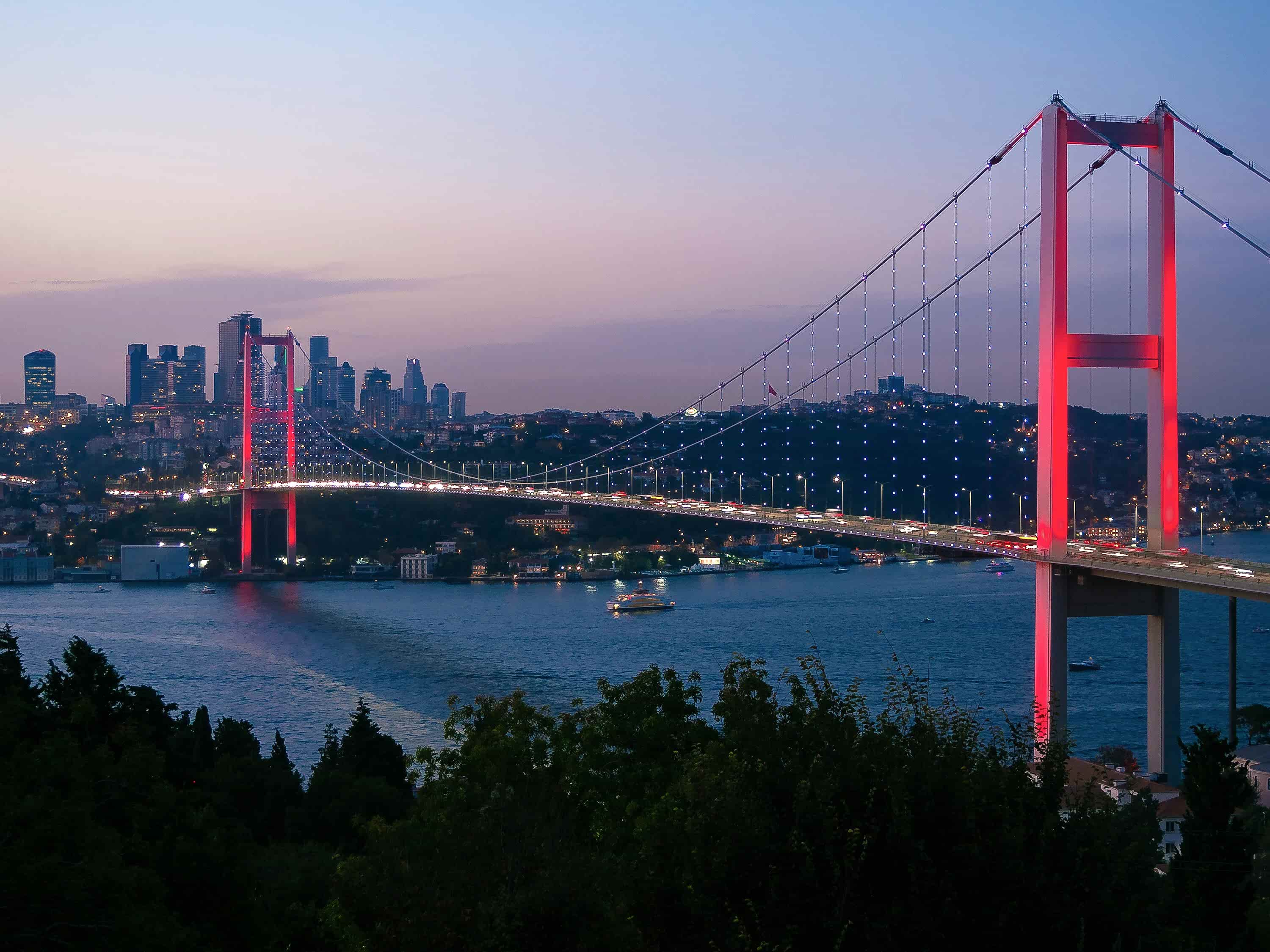 Rekindling Old Friendships with Bosphorus Cruise