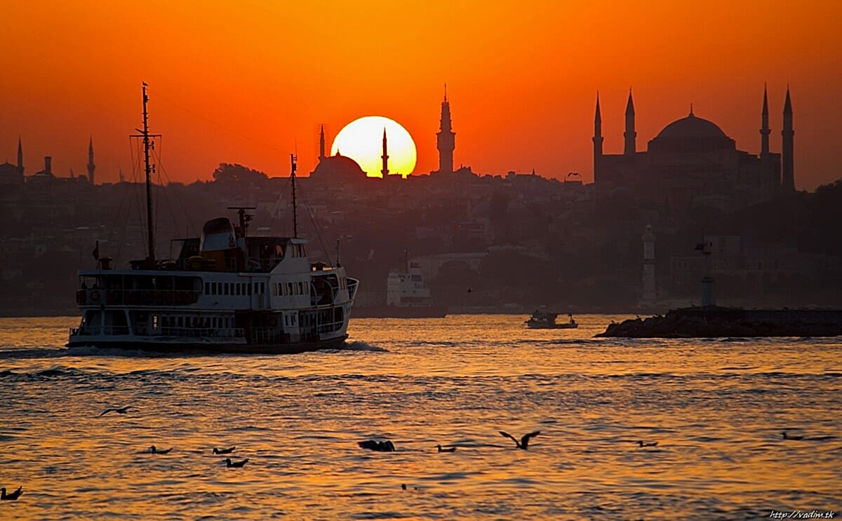 Special Celebrations on the Bosphorus - The Difference of Sunset Cruise for Marriage Proposals
