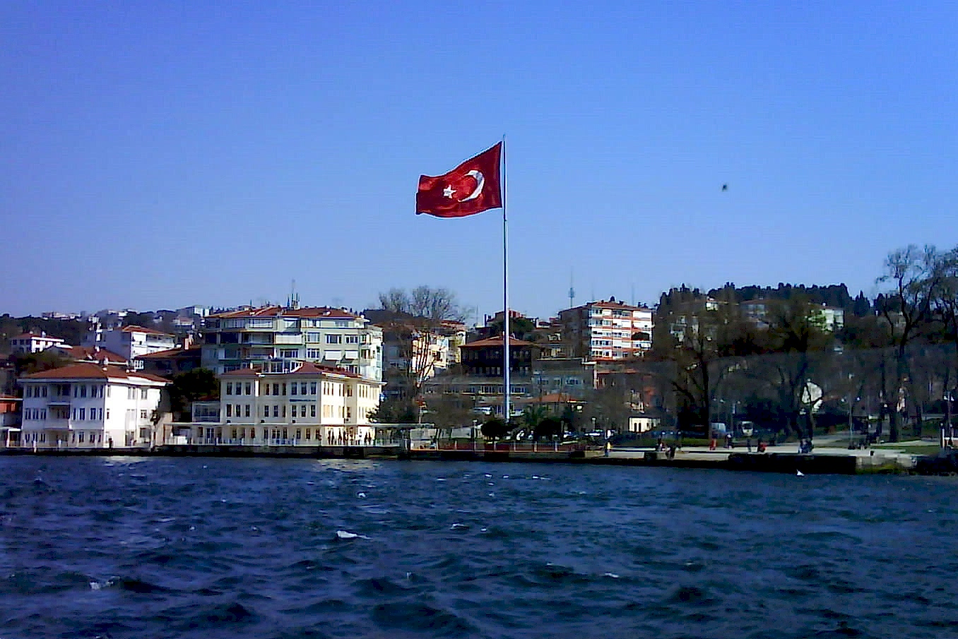 A Multilingual and Cultural Journey with Bosphorus Cruise