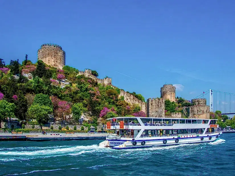 Everything You Need to Know Before Booking Bosphorus Cruise in 2025