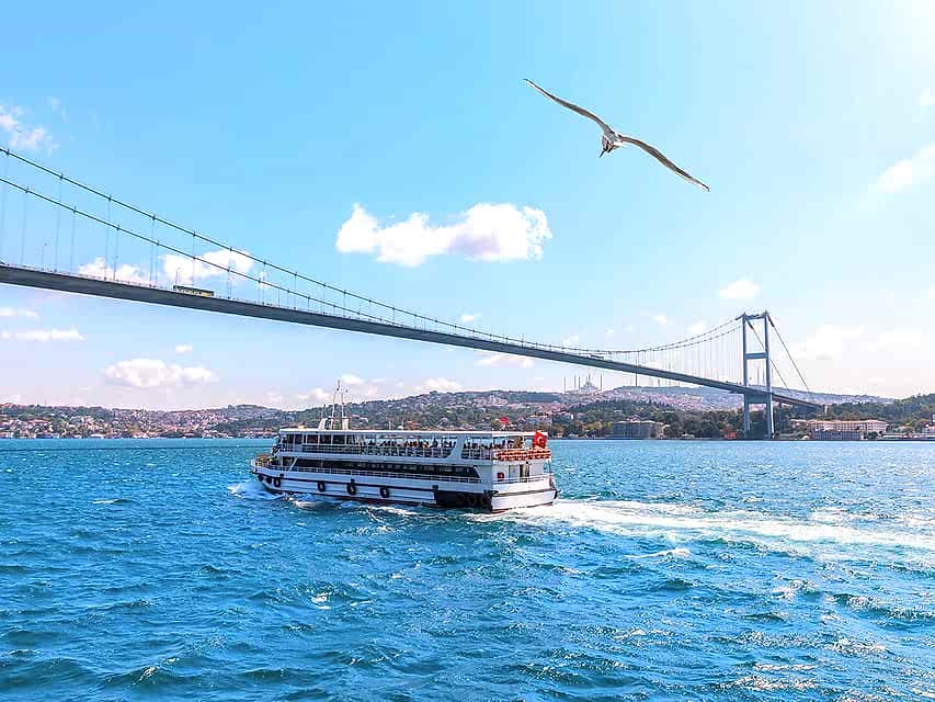 Enjoy the Calm Experience with Bosphorus Cruise