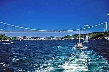 Discover Istanbul's History from the Sea with a Bosphorus Tour