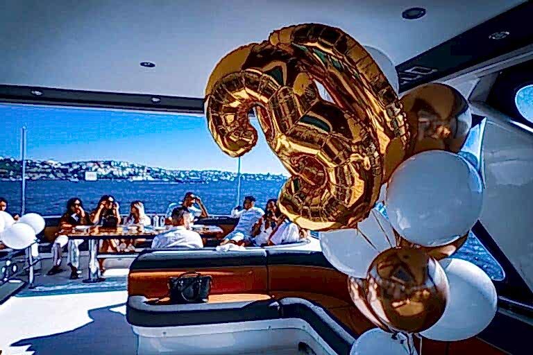 How to Design a Special Bosphorus Cruise Package for a Birthday Celebration