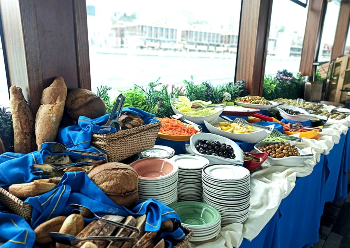 Lunch Cruise along the Bosphorus