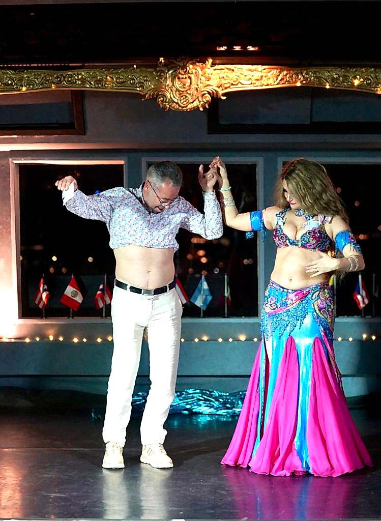 Bosphorus Dinner Cruise - Close to Show Table (Soft Drinks and Local Alcohol + Dinner + Turkish Show + Meeting Point)