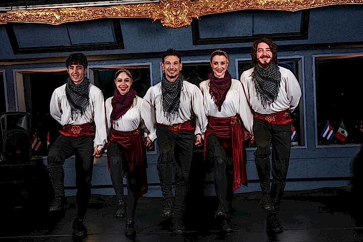 Bosphorus Dinner Cruise - Standard Backside Table ( Unlimited Non Alcoholic Drinks + Dinner + Hotel Transfer + Turkish Show )