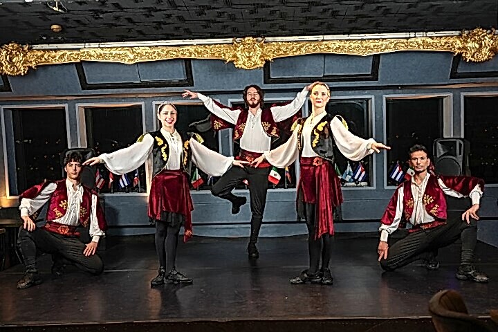 Bosphorus Dinner Cruise - Standard Backside Table ( Unlimited Non Alcoholic Drinks + Dinner + Hotel Transfer + Turkish Show )