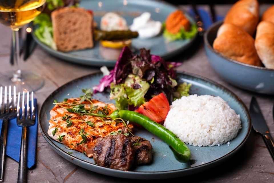 Bosphorus Dinner Cruise (Soft Drinks & Local Alcohols + Dinner + Pick Up and Drop off and Turkish Shows )- Close to Show Table