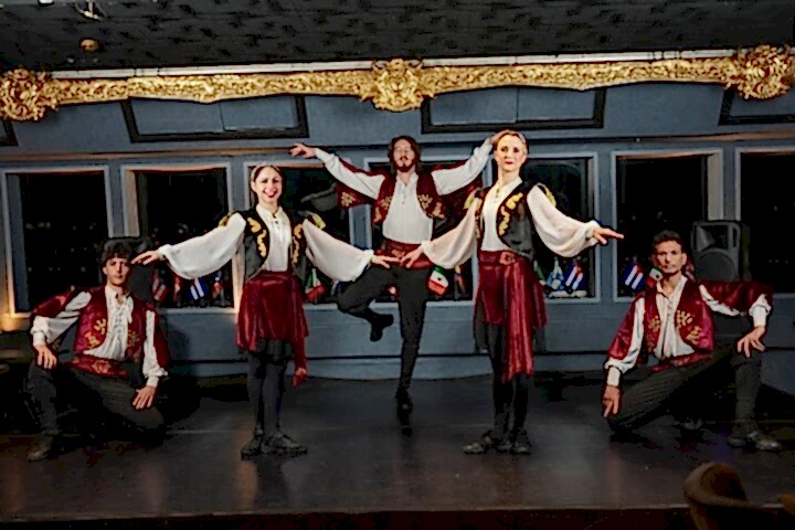 Bosphorus Cruise : Only Turkish Show ( Entertainment) + Hotel Transfer ( Standart Backide Table)