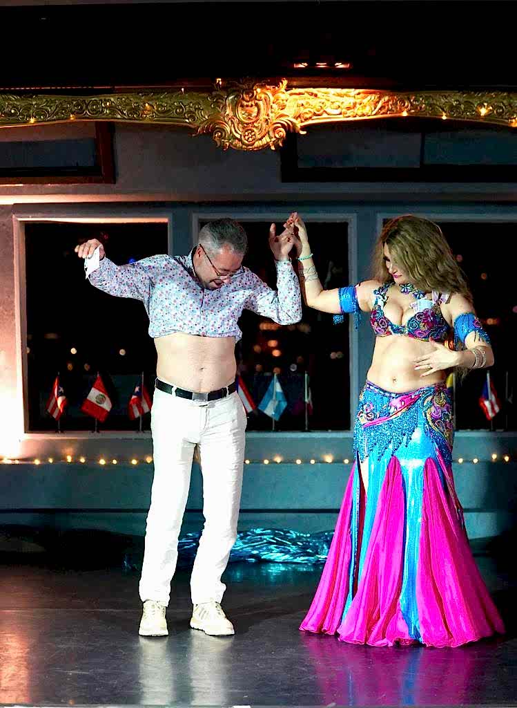 Dinner Cruise Bosphorus Only Turkish Show ( Entertainment) + Hotel Transfer ( Front of Show Vip Table )