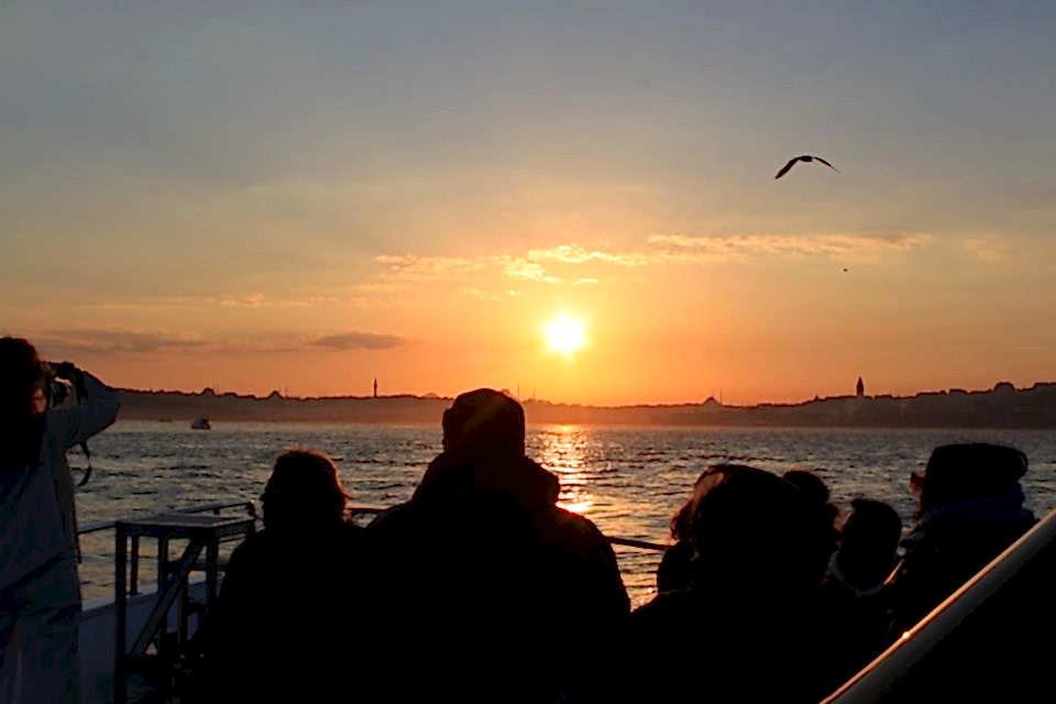 2024 POPULAR SALE: BOSPHORUS Sunset Sail- Luxury Yacht Cruise - Self Coming - WITH PROFESSIONAL GUIDE 