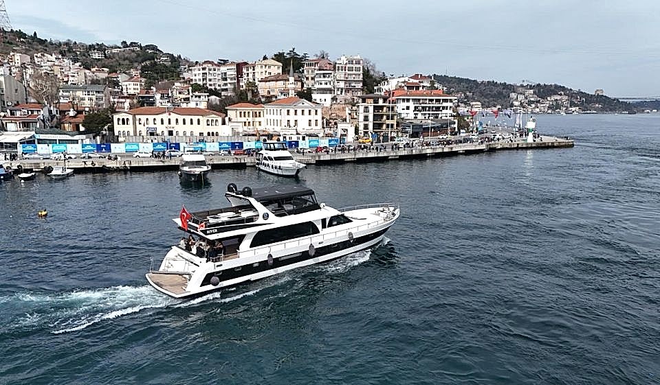BEST BOSPHORUS Sunset Sail- Luxury Yacht Cruise - With Hotel Transfer & PROFESSIONAL GUIDE 