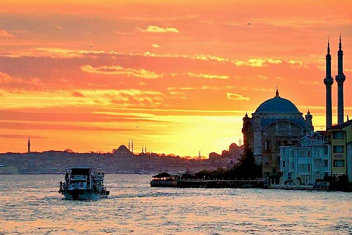 SUNSET TOUR on the BOSPHORUS WITH PROFESSIONAL GUIDE