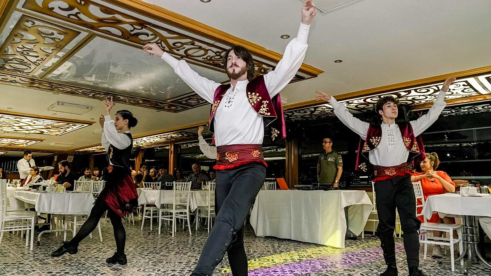 PRIVATE CLOSE TO STAGE TABLE BY THE WINDOW SIDE WITHOUT PICKUP AND NON ALCOHOL