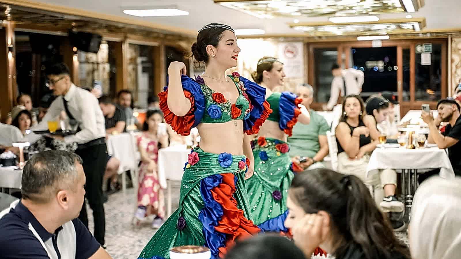 PRIVATE STANDARD TABLE Without Hotel Pick up And With Unlimited Alcohol