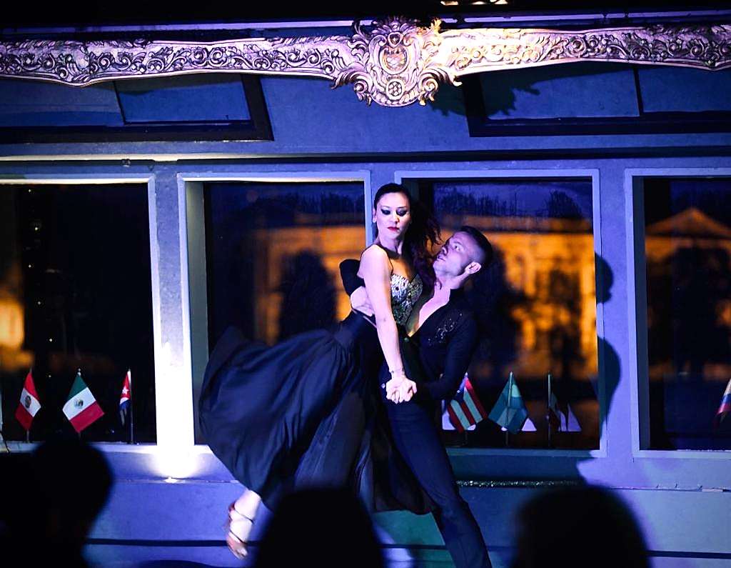 Bosphorus Dinner Cruise ( Unlimited Soft Drinks + Dinner + Hotel Transfer + Turkish Show )- Close to Show Table